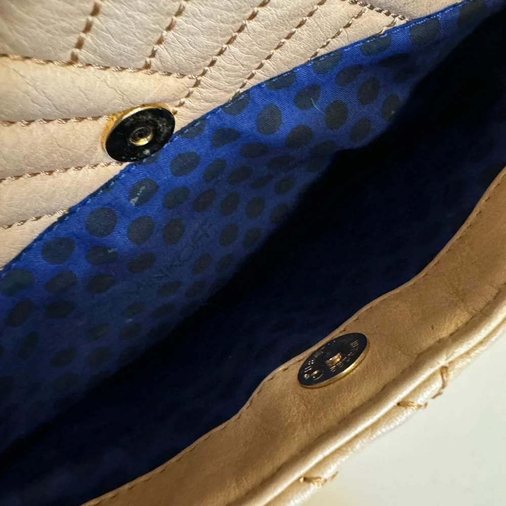 Rebecca Minkoff - Fold over quilted leather cream bag with Gold chain straps
